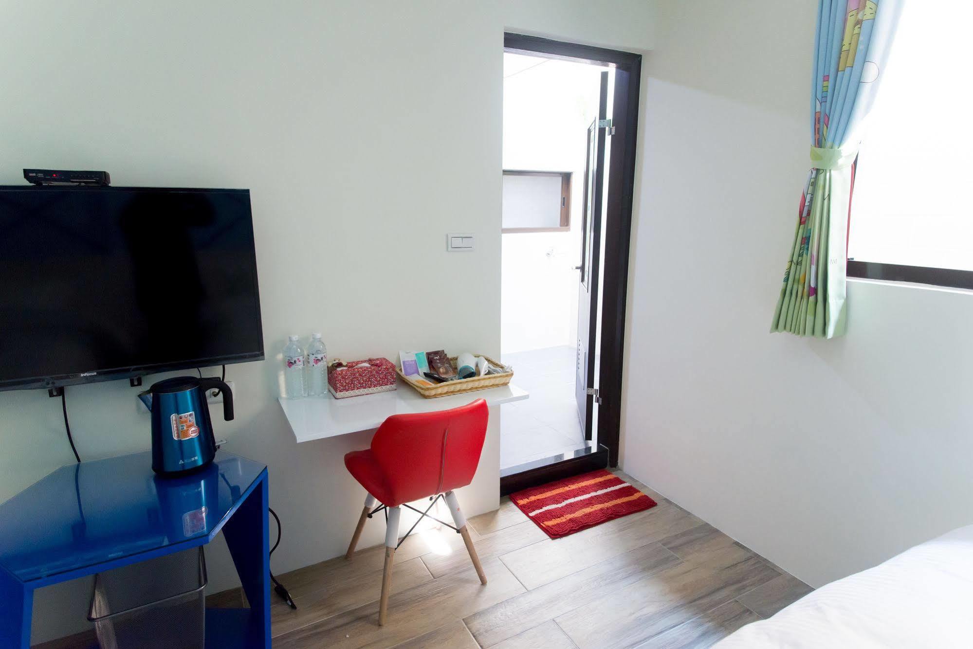 Zhizhu Homestay Tainan Bagian luar foto