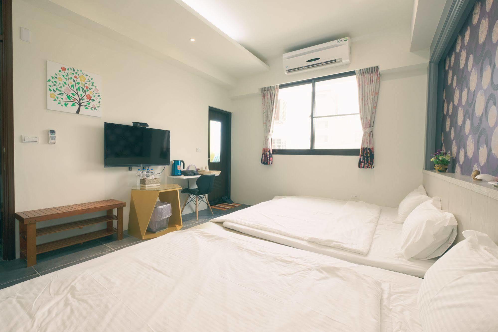 Zhizhu Homestay Tainan Bagian luar foto