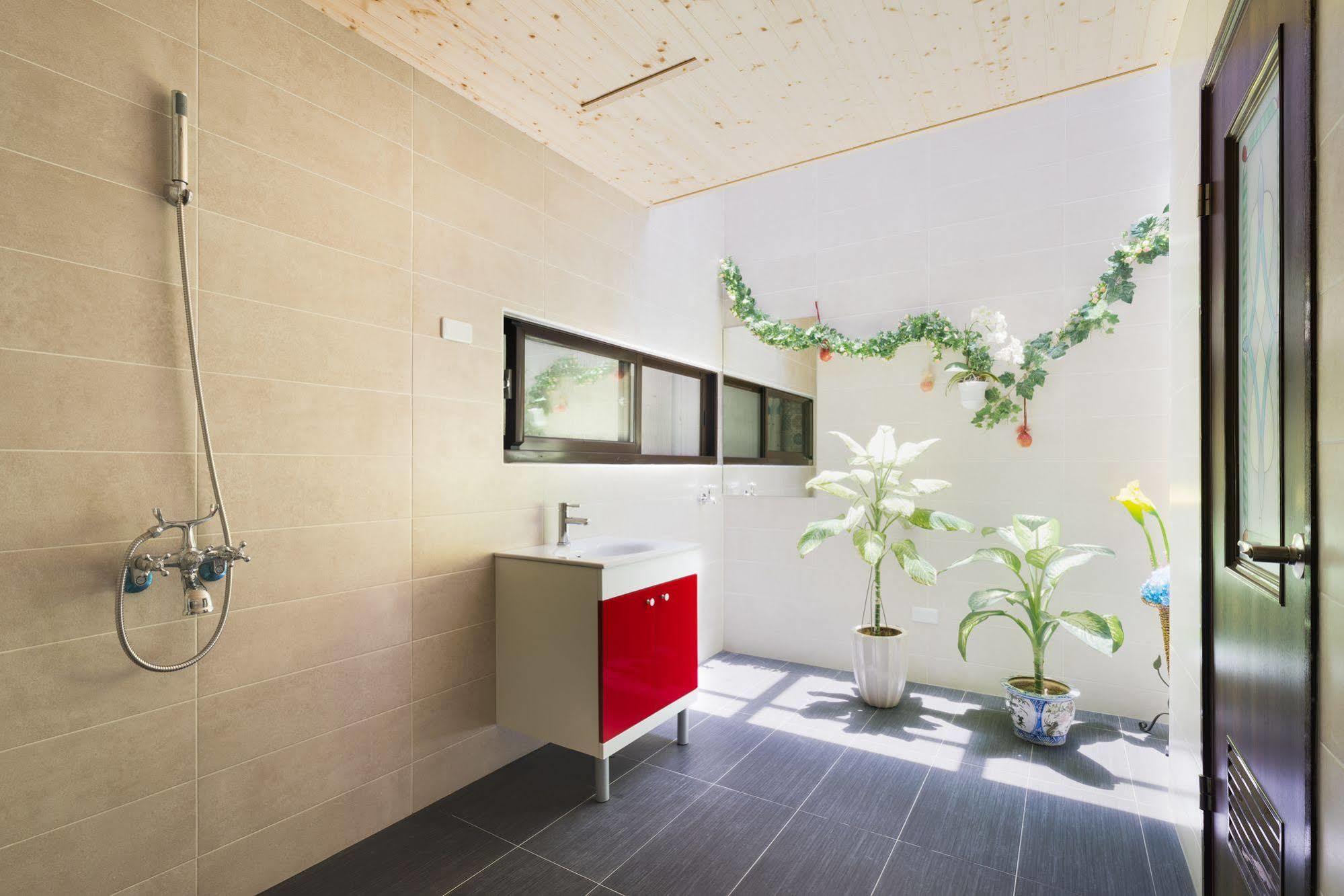 Zhizhu Homestay Tainan Bagian luar foto